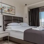Rhapsody 2 Aurelia 2 بيت للعطل ماكارسكا
