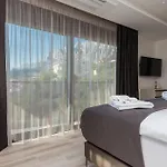 Rhapsody 2 Aurelia 2 بيت للعطل