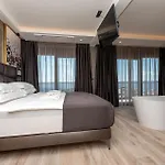 Rhapsody 2 Aurelia 2 بيت للعطل *