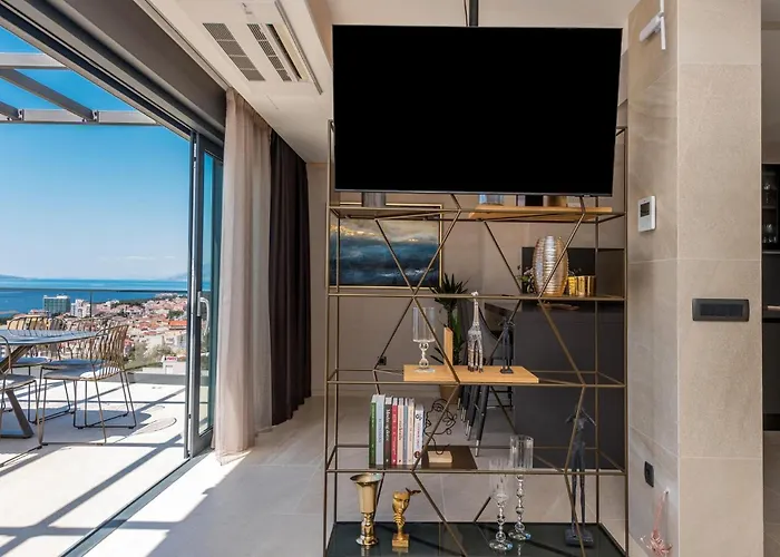 Rhapsody 2 Aurelia 2