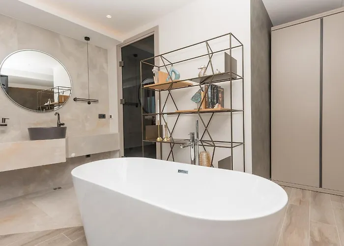 Rhapsody 2 Aurelia 2 בית נופש מאקרסקה