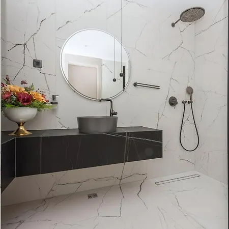 Rhapsody 2 Aurelia 2 마카르스카