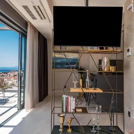 Rhapsody 2 Aurelia 2