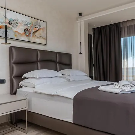 Rhapsody 2 Aurelia 2 Дом отдыха Макарска