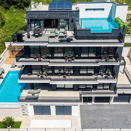 Будинок відпочинку Rhapsody 2 Aurelia 2 *