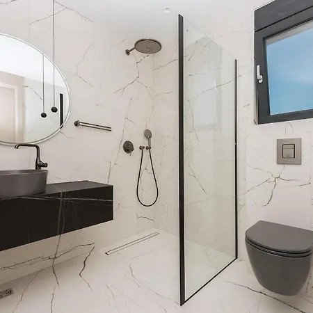 Rhapsody 2 Aurelia 2 Дом отдыха *