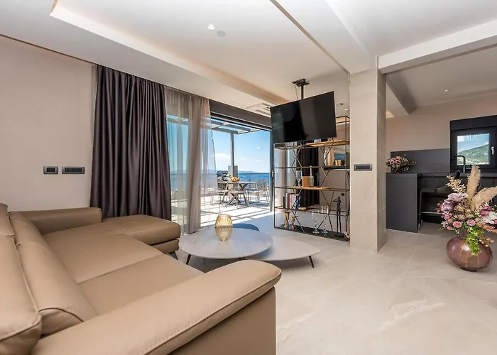 Rhapsody 2 Aurelia 2 Makarska