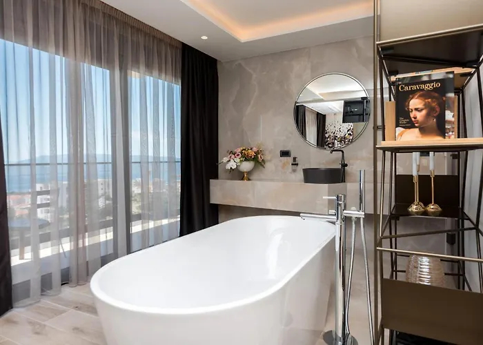 Rhapsody 2 Aurelia 2 Makarska