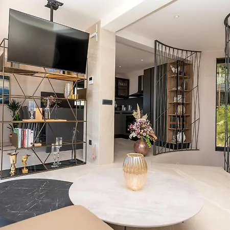 בית נופש Rhapsody 2 Aurelia 2