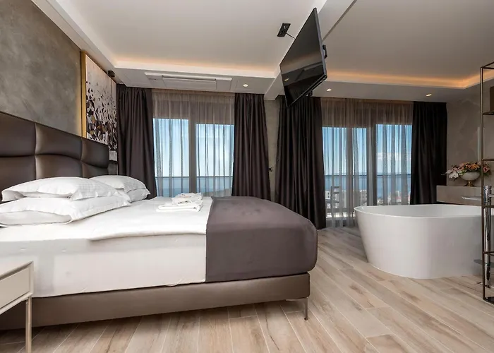 Rhapsody 2 Aurelia 2 Feriehus *